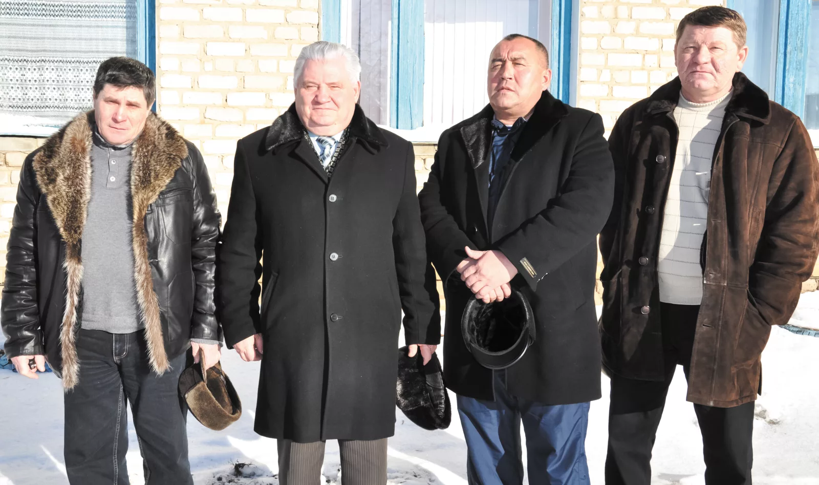 Анатолию Николаевичу Хадыкину, бывшему начальнику районного управления сельского хозяйства, руководителю ассоциации фермеров Пугачевского района